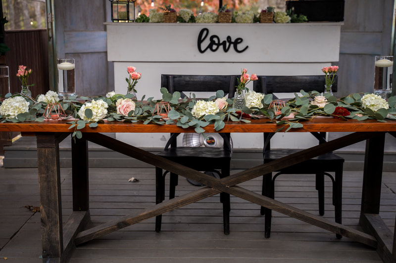 garden style sweetheart table decor loose floral garland silver dollar eucalyptus