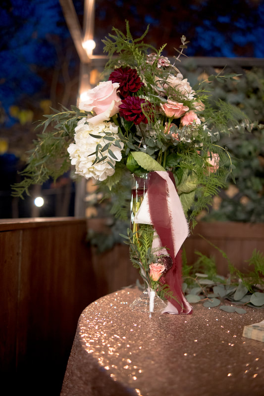 burgundy and blush wedding bouquet 